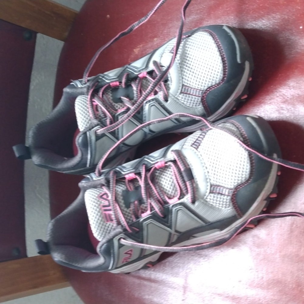 Fila trail sneakers